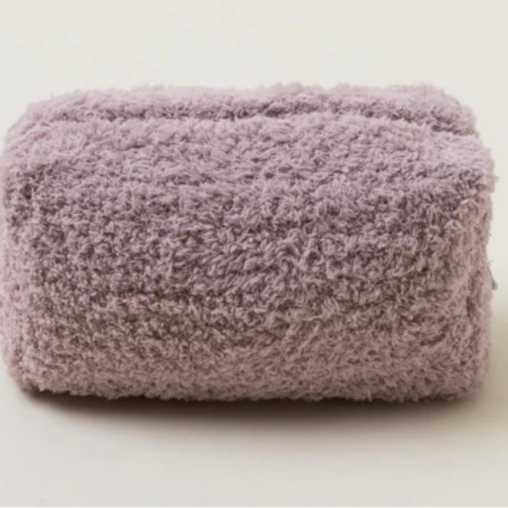 Fuzzy Barefoot Dreams Makeup/Mini Zip-Up Bag